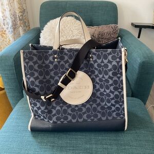 Coach tote